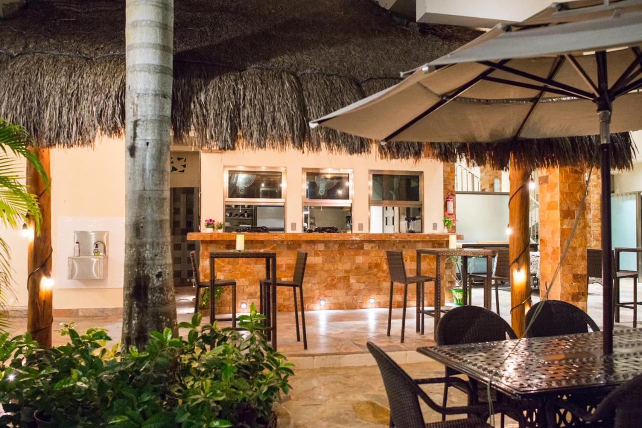 Alamos Inn Hotel Con Jacuzzi Y Piscina Cancún Buitenkant foto