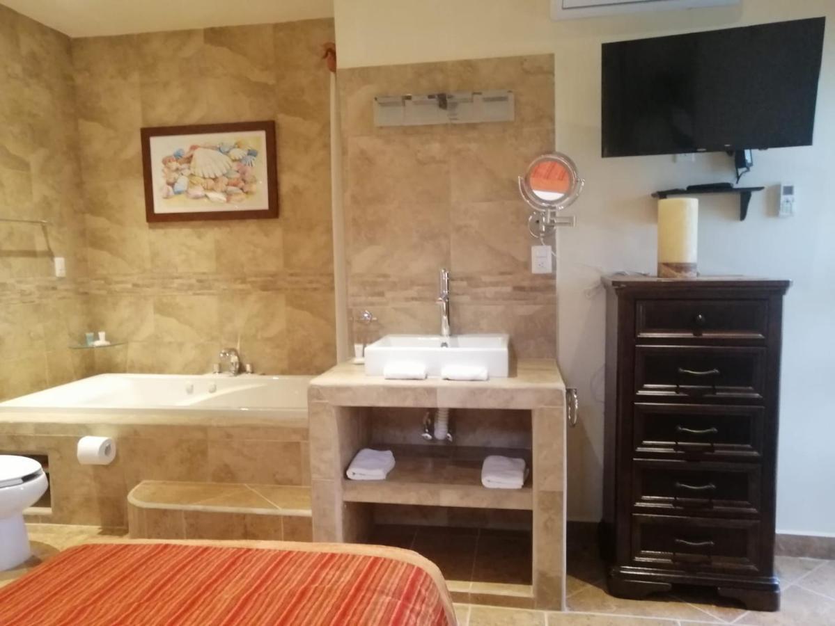 Alamos Inn Hotel Con Jacuzzi Y Piscina Cancún Buitenkant foto