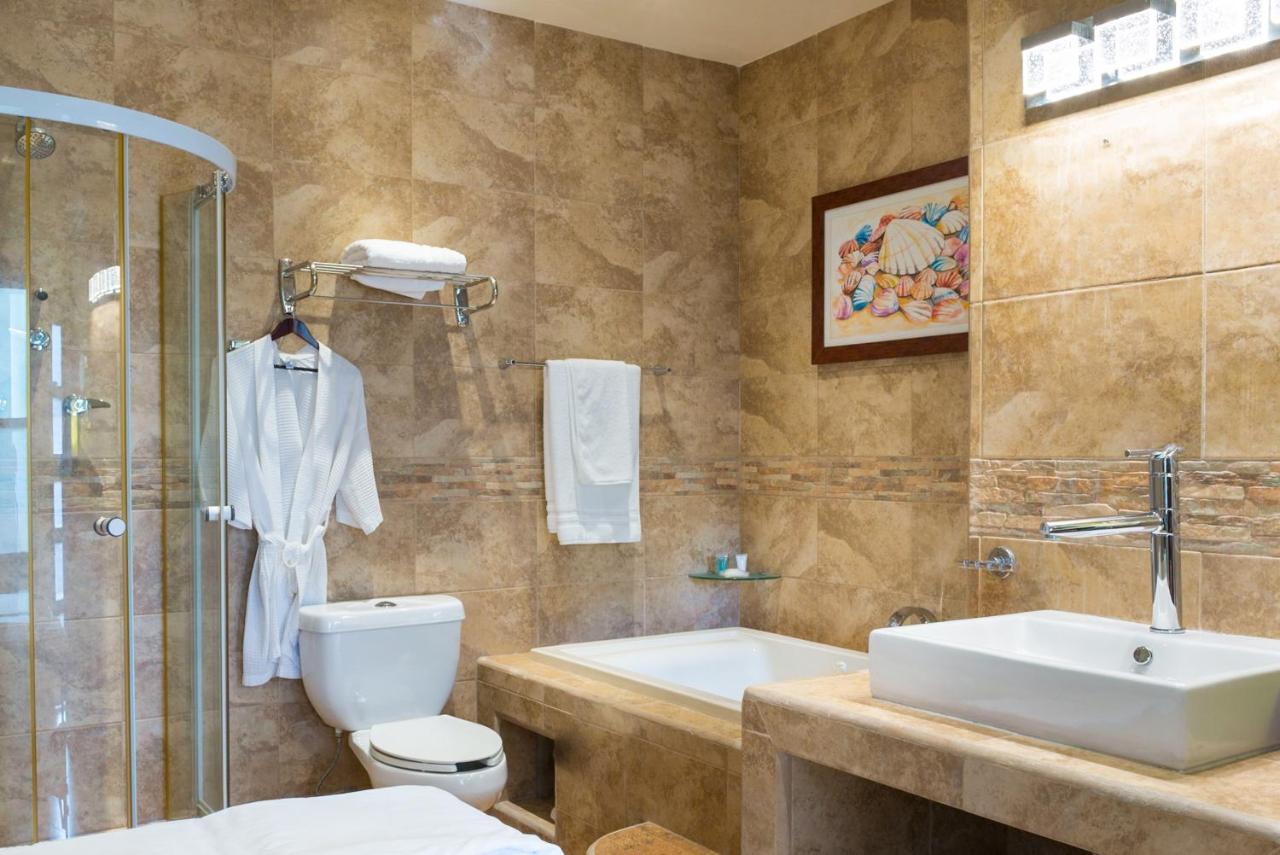 Alamos Inn Hotel Con Jacuzzi Y Piscina Cancún Buitenkant foto